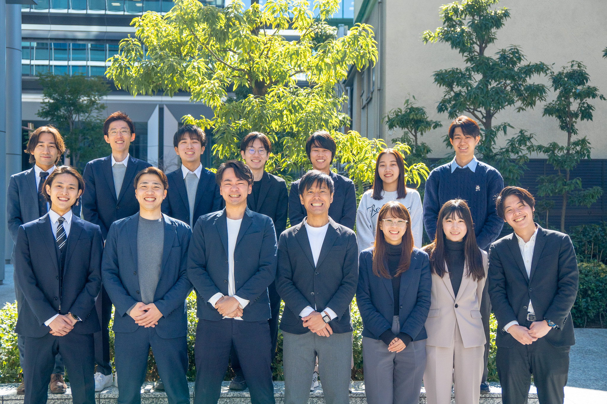 クロス・シップのミッションと背景